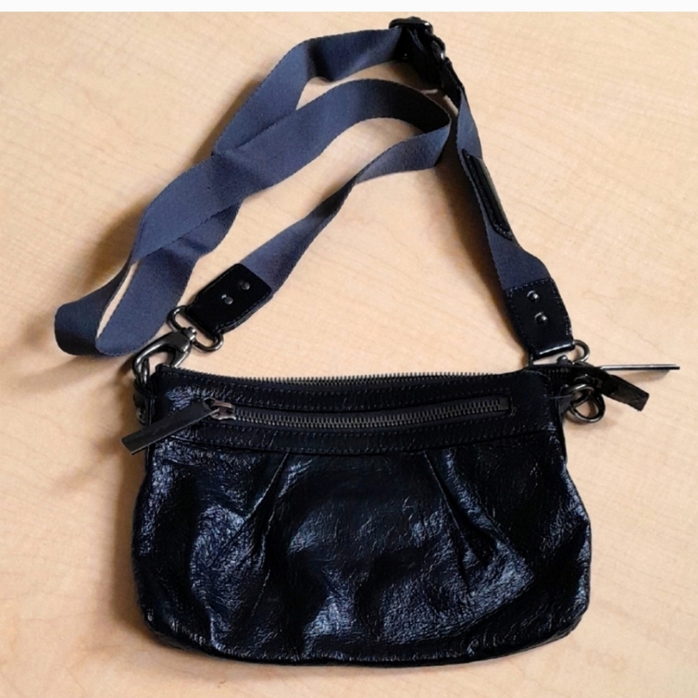 BLACK HOBO Crackled Cross Body Bag